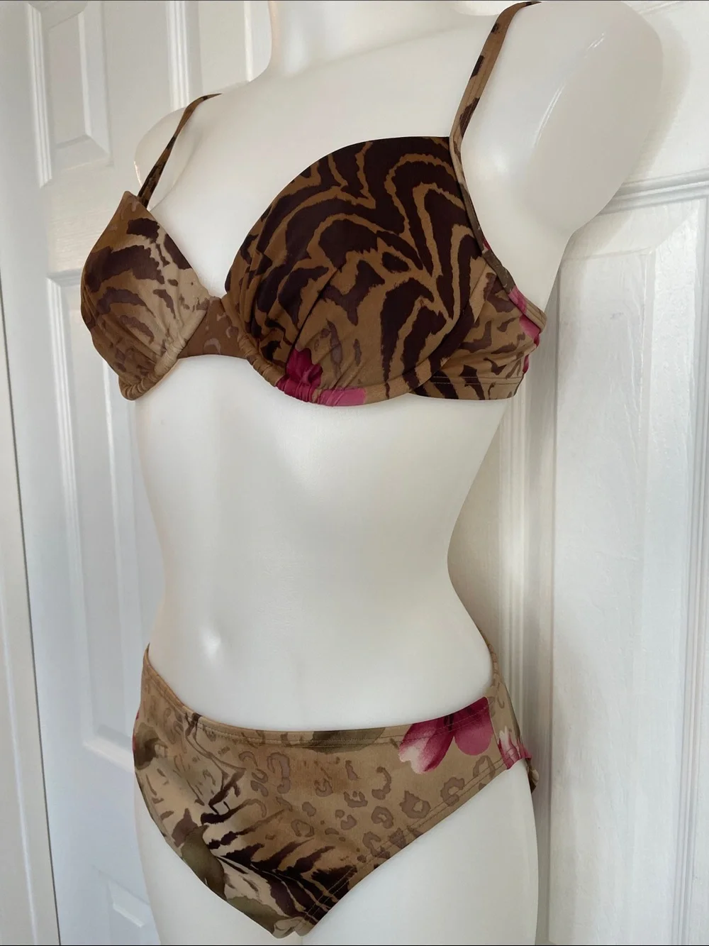 NEWPORT NEWS SHAPE FX BROWN ANIMAL PRINT with PINK ACCENT UNDERWIRE BIKINI SZ 10
